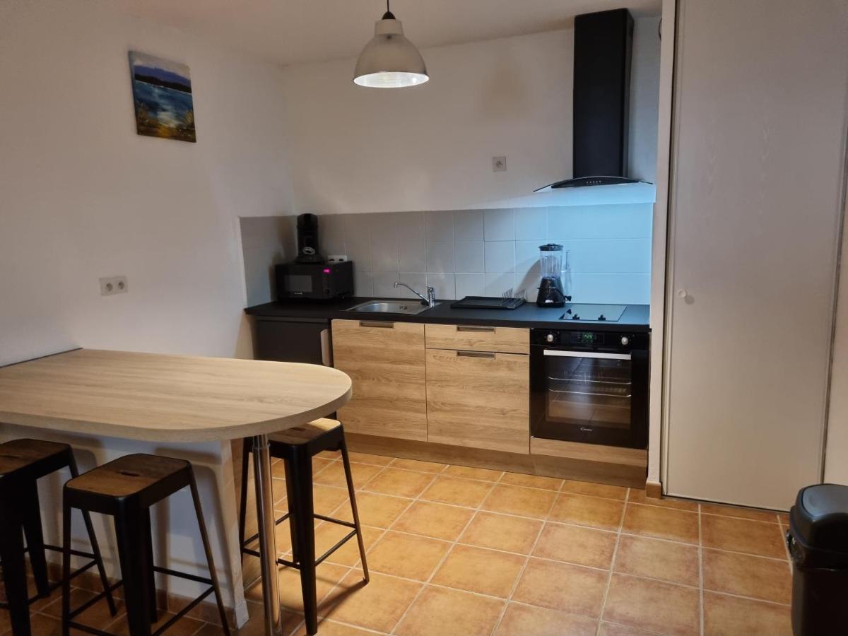 Appartement 1 Chambre Avec Piscine Uzes Luaran gambar