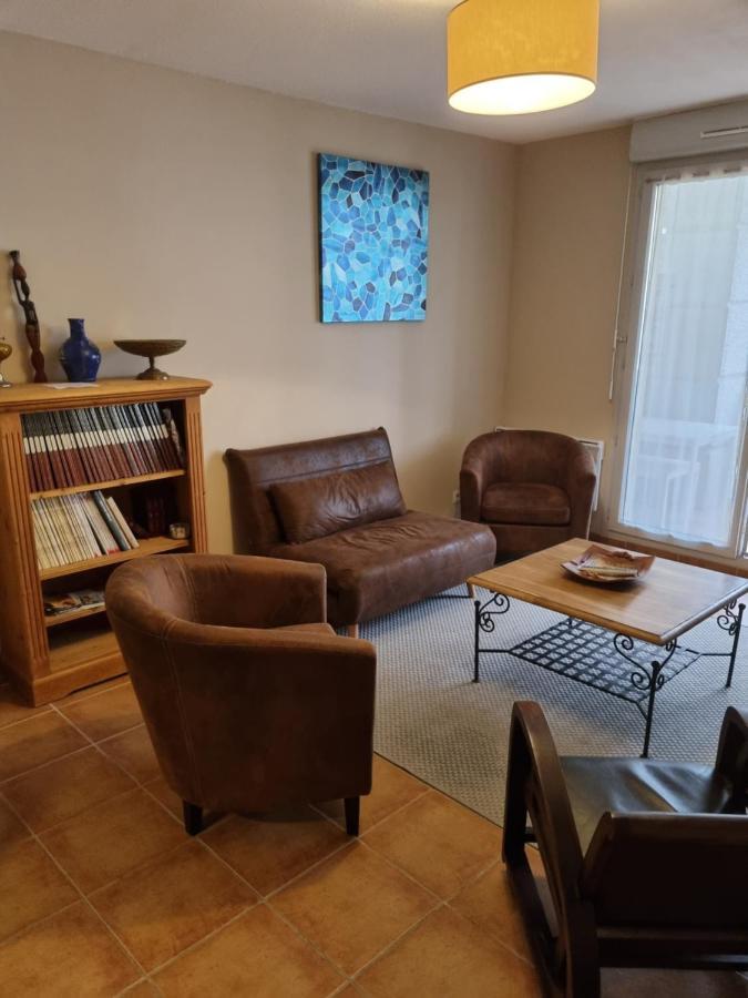 Appartement 1 Chambre Avec Piscine Uzes Luaran gambar
